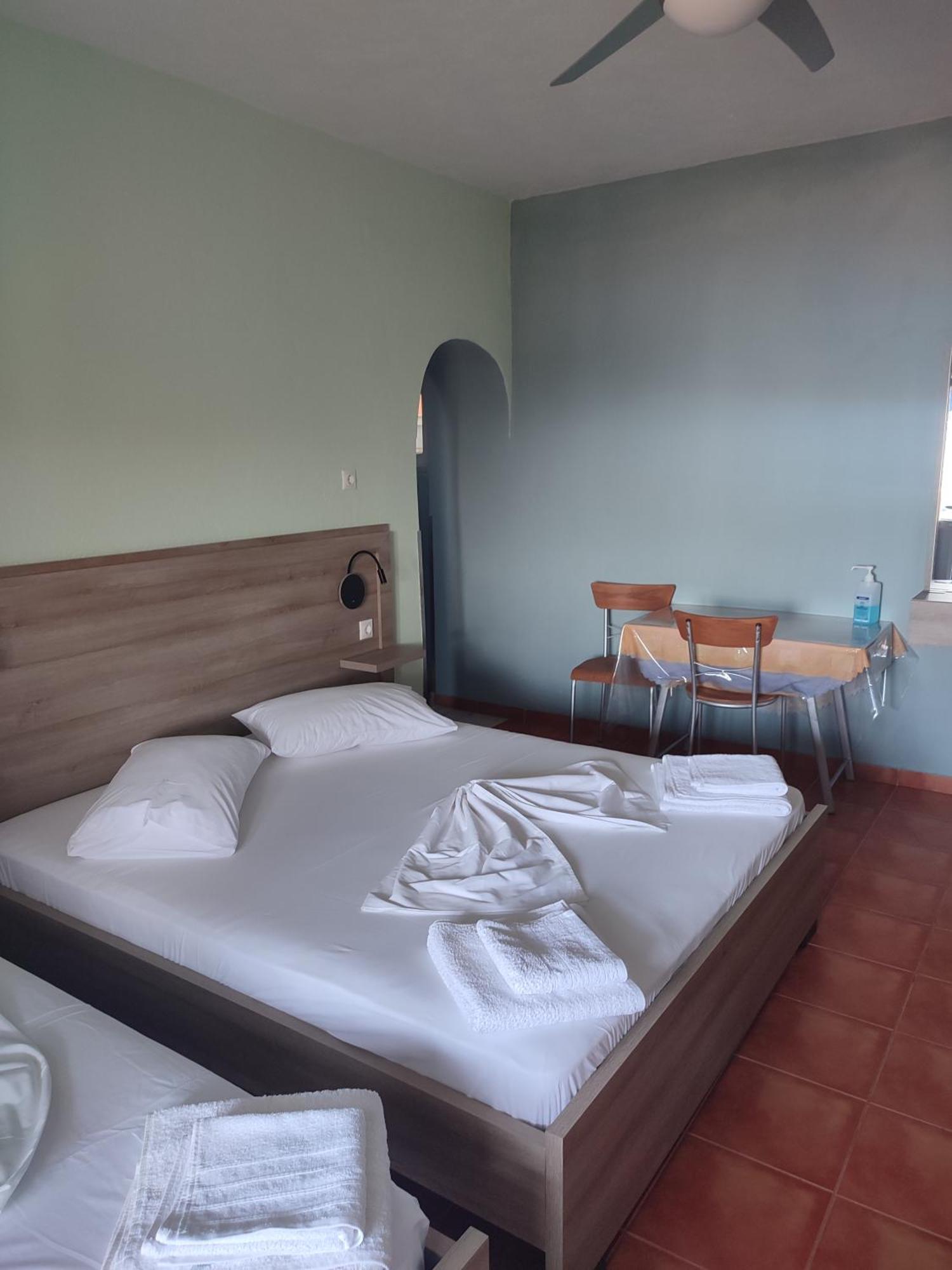 Bella Vista Hotel Himare Exterior foto