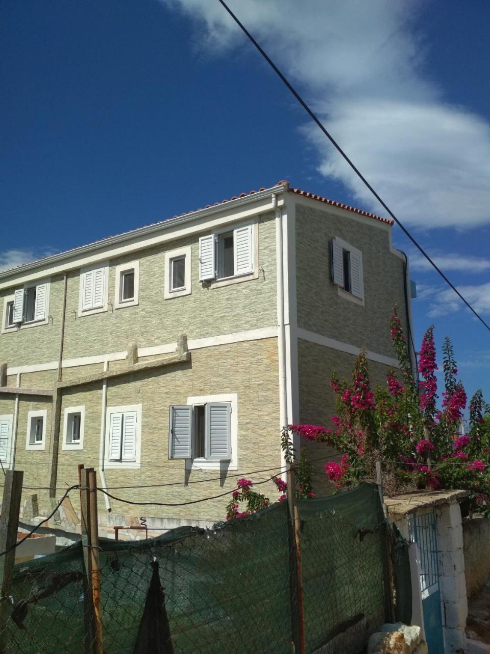 Bella Vista Hotel Himare Exterior foto